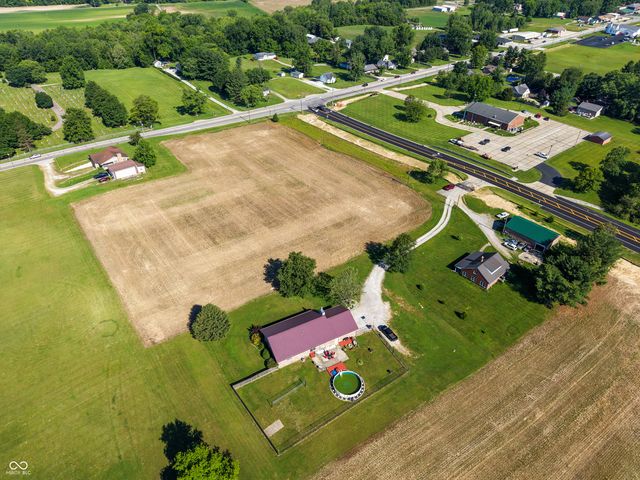 1804 N Ewing Street, Seymour, IN 47274