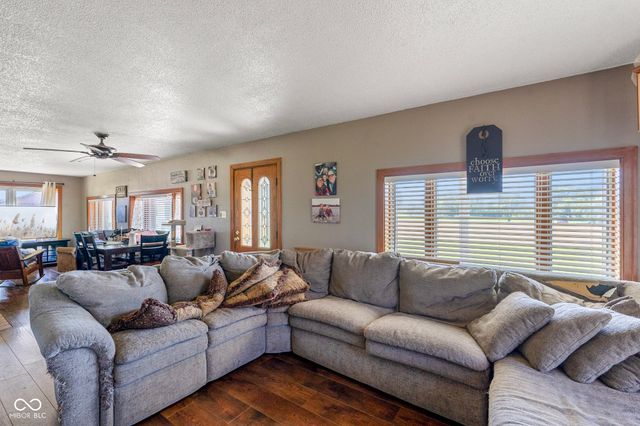 1804 N Ewing Street, Seymour, IN 47274