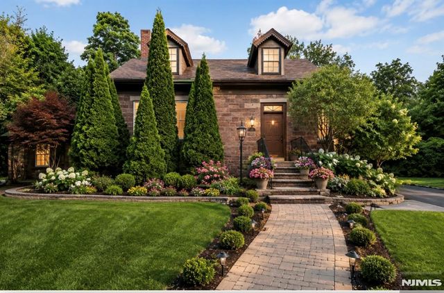 111 Madison Avenue, Cresskill, NJ 07626