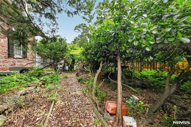 111 Madison Avenue, Cresskill, NJ 07626