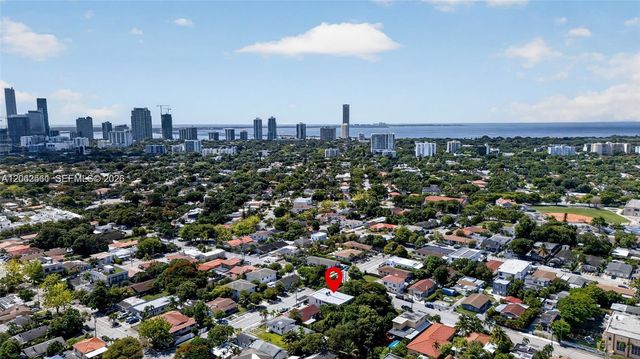 1034 SW 11th Ave, Miami, FL 33130