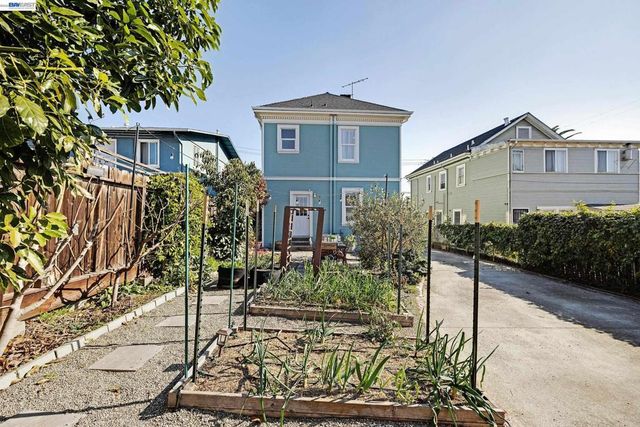 1919 48Th Ave, Oakland, CA 94601