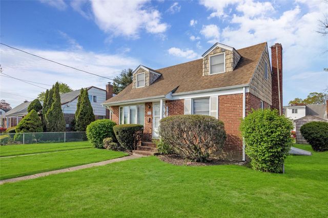 528 Coakley Street, East Meadow, NY 11554