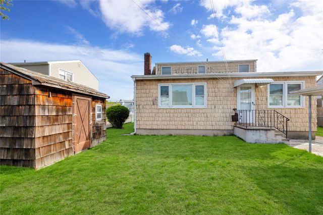 528 Coakley Street, East Meadow, NY 11554
