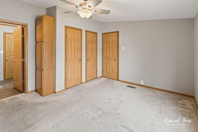 69 Saint Michaels Drive, Bourbonnais, IL 60914