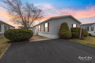 69 Saint Michaels Drive, Bourbonnais, IL 60914