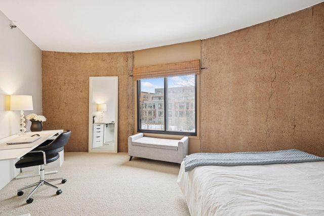 3141 Dean Court 308, Minneapolis, MN 55416