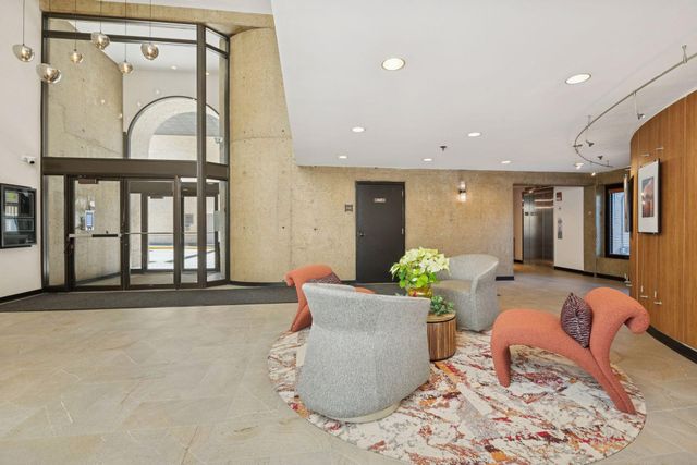 3141 Dean Court 308, Minneapolis, MN 55416