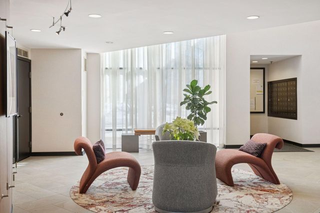 3141 Dean Court 308, Minneapolis, MN 55416