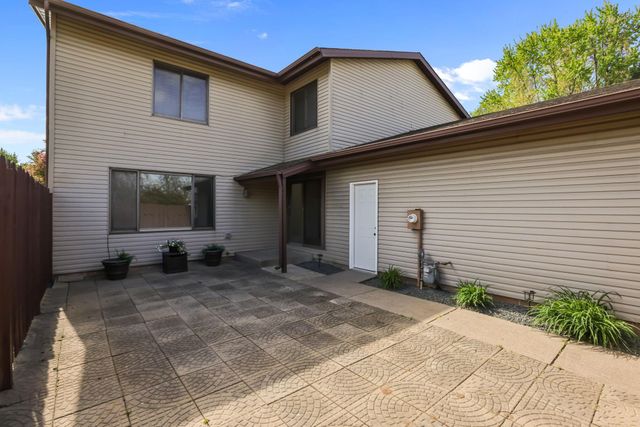 7859 Dunmore Road, Woodbury, MN 55125