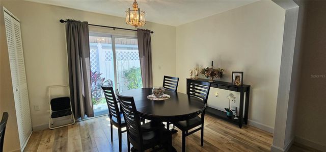 2009 RIVERBLUFF PARKWAY V334, Sarasota, FL 34231