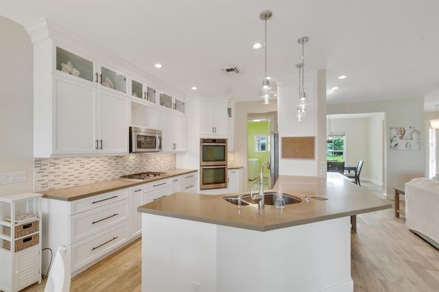 470 Pittman Avenue, Vero Beach, FL 32968