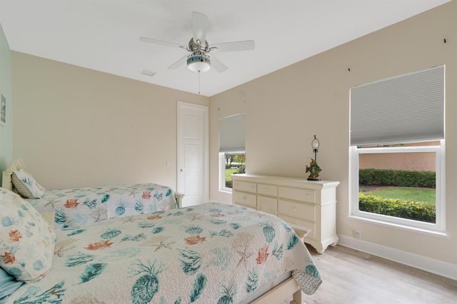 470 Pittman Avenue, Vero Beach, FL 32968