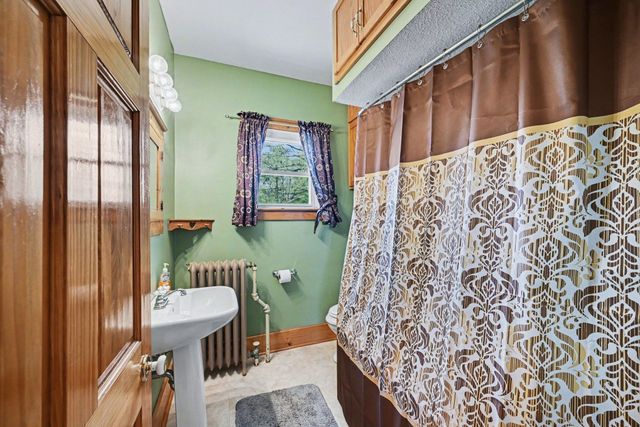 213 Boulevard Avenue NE, Montgomery, MN 56069