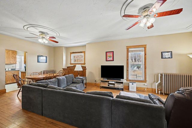 213 Boulevard Avenue NE, Montgomery, MN 56069