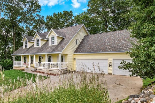 318 Paris Place, Eau Claire, WI 54703