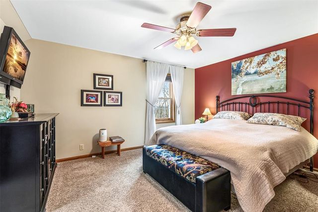 318 Paris Place, Eau Claire, WI 54703