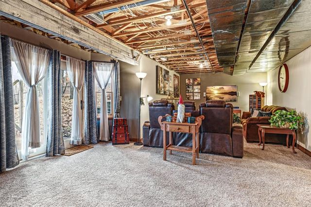 318 Paris Place, Eau Claire, WI 54703