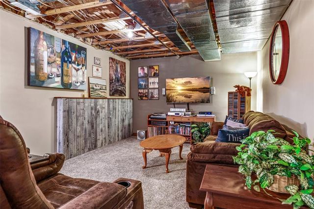 318 Paris Place, Eau Claire, WI 54703