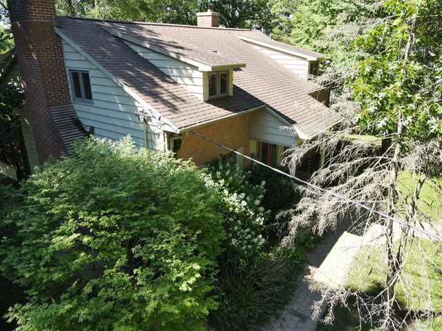 803 N Kalamazoo Street, Paw Paw, MI 49079