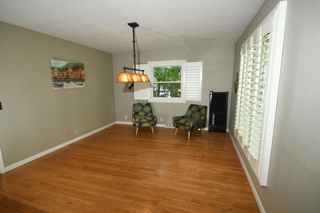 803 N Kalamazoo Street, Paw Paw, MI 49079