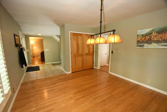 803 N Kalamazoo Street, Paw Paw, MI 49079