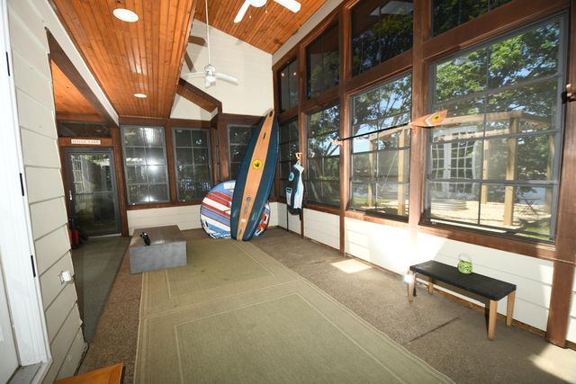 803 N Kalamazoo Street, Paw Paw, MI 49079