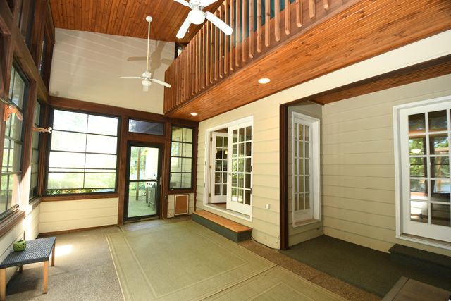 803 N Kalamazoo Street, Paw Paw, MI 49079