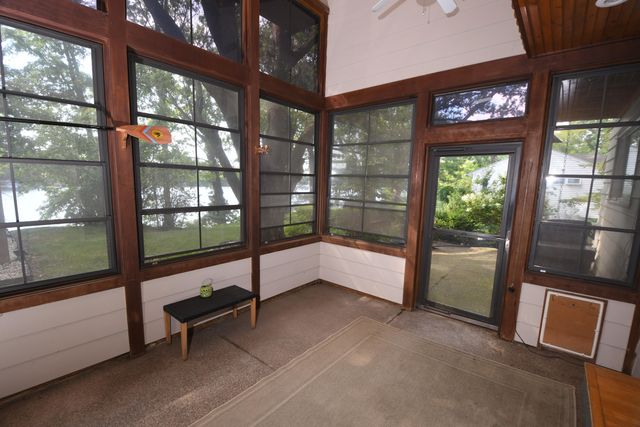 803 N Kalamazoo Street, Paw Paw, MI 49079
