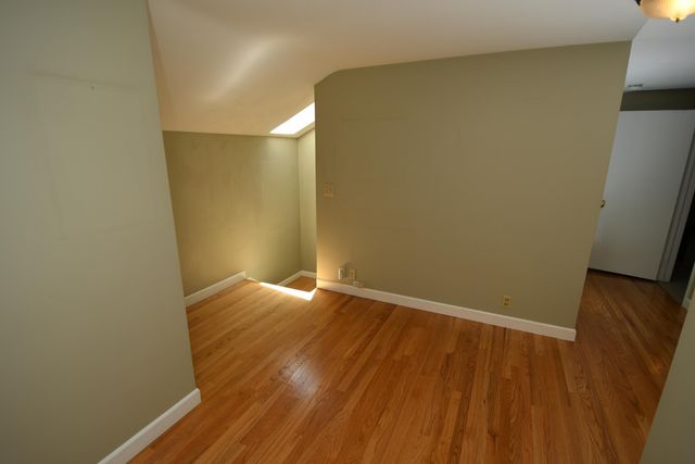 803 N Kalamazoo Street, Paw Paw, MI 49079