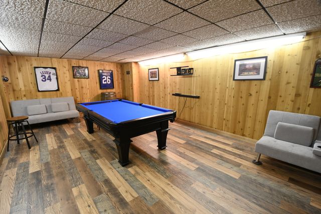 803 N Kalamazoo Street, Paw Paw, MI 49079