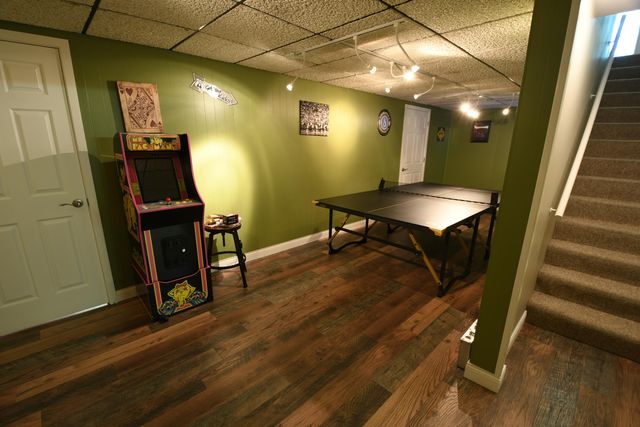 803 N Kalamazoo Street, Paw Paw, MI 49079