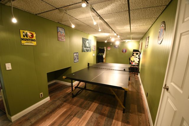 803 N Kalamazoo Street, Paw Paw, MI 49079