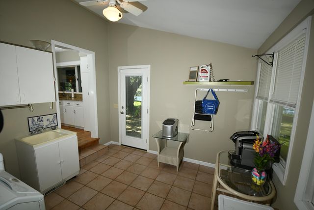 803 N Kalamazoo Street, Paw Paw, MI 49079