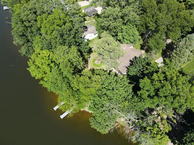 803 N Kalamazoo Street, Paw Paw, MI 49079