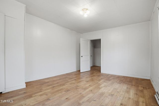 1053 The Lake Road, Clintwood, VA 24228