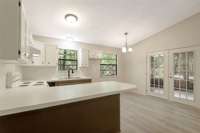 28633 Shawnee Court, Huntsville, TX 77320