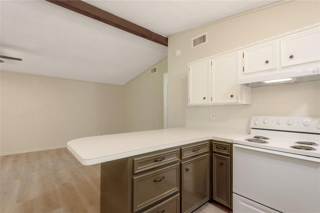 28633 Shawnee Court, Huntsville, TX 77320