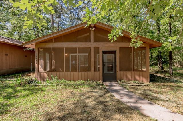 28633 Shawnee Court, Huntsville, TX 77320
