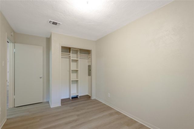 28633 Shawnee Court, Huntsville, TX 77320