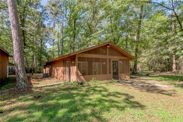 28633 Shawnee Court, Huntsville, TX 77320