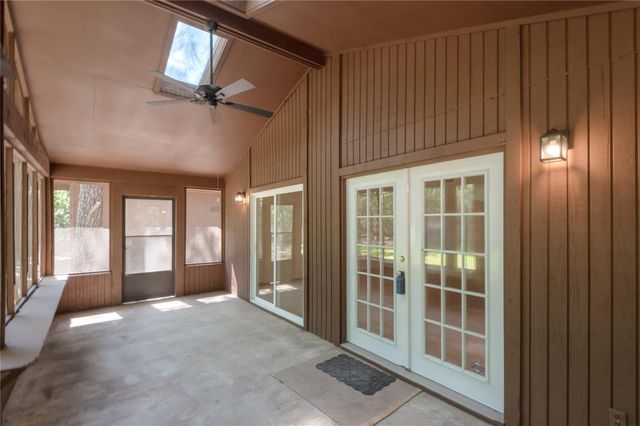 28633 Shawnee Court, Huntsville, TX 77320