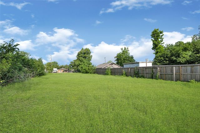 4612 Pickfair Street, Houston, TX 77026