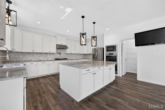 1316 Homestead Heights Drive, Wildwood, MO 63005