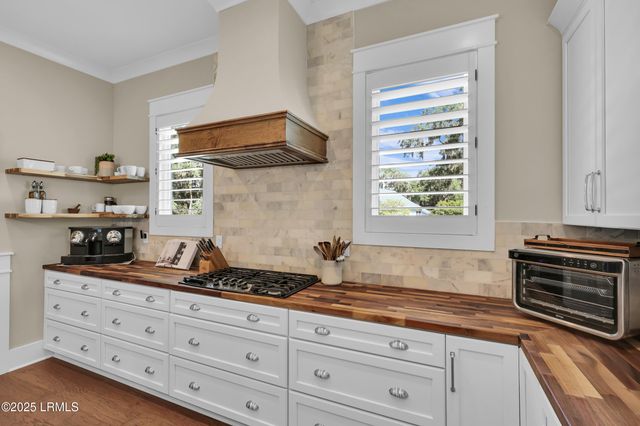 1 Carter Oaks Drive, Beaufort, SC 29907