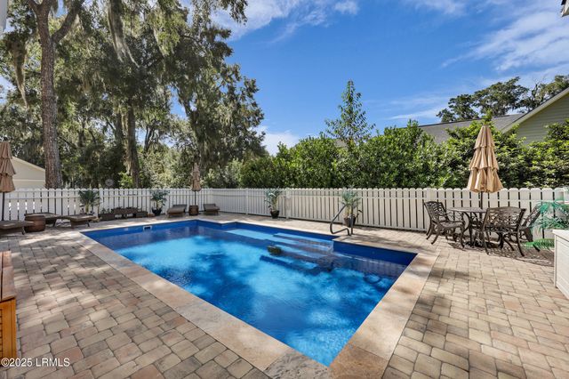 1 Carter Oaks Drive, Beaufort, SC 29907