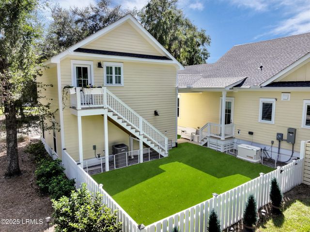 1 Carter Oaks Drive, Beaufort, SC 29907