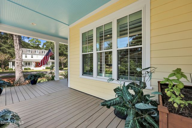 1 Carter Oaks Drive, Beaufort, SC 29907