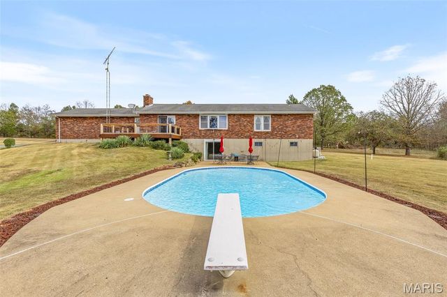 1535 Highway H, Farmington, MO 63640