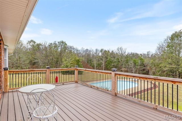 1535 Highway H, Farmington, MO 63640